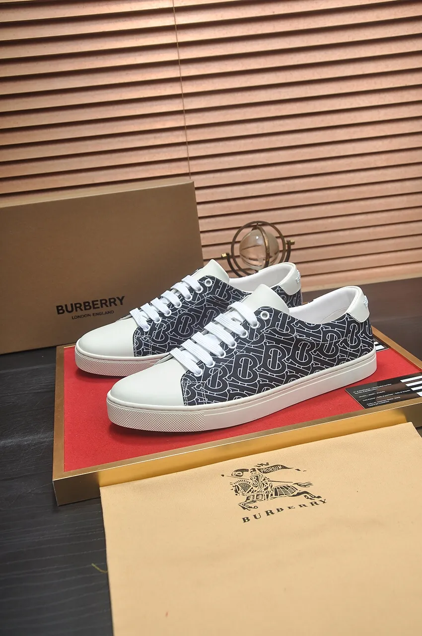 Men's shoes💰480💶[Burberry] (cowhide lining) classic low-top sneakers｜Imported cowhide with classic plaid fabric｜Cow leather lining｜Original outsole｜Fine workmanship and comfortable to wear Size: 38-44 (customized at 45)